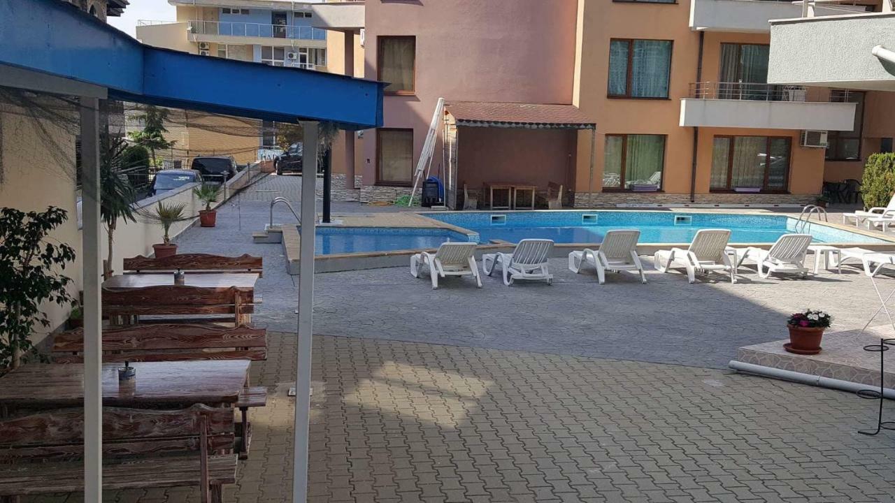 Апартаменти "Бриз" Sveti Vlas Extérieur photo